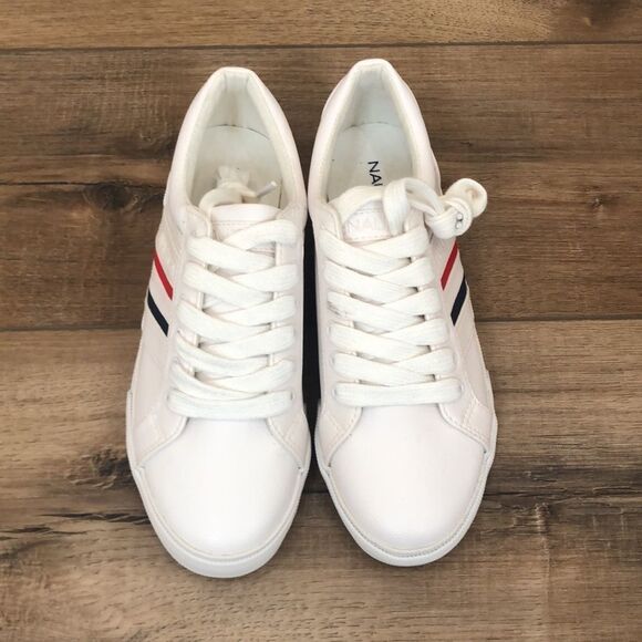 Brand New White Nautica sneaker - Picture 4 of 7